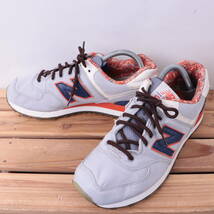 z2365【574】ニューバランス US8 26.0cm/ライトグレー クリーム 紺 オレンジ newbalance メンズ スニーカー 中古_画像1