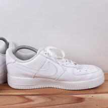 z2432 ナイキ エアフォース1 US10 28.0cm/白 ホワイト NIKE AIRFORCE1 メンズ スニーカー 中古_画像3