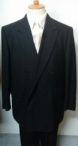 送料無料!〈即決〉合夏フォーマル/A6 ダブル礼服 アジャスター付 新品 ワンタック Wスーツ オールシーズン 黒 冠婚葬祭 ウエスト調節可