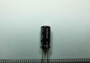 アルミ電解コンデンサ 33μF 35V 105℃ UVZ1V330MDD(2個) (Nichicon) (出品番号209）
