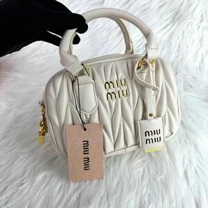 ★極美品★MIU MIU ミュウミュウ マテラッセ レザートップハンドルバッグ #6244161の画像2