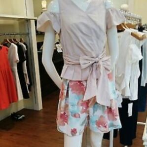 新品シュープリームララ★花柄ペイントショートパンツ ショーパン