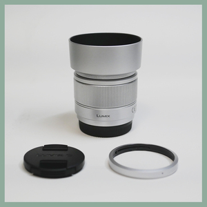 【 美品 】 Panasonic LUMIX G 25ｍｍ F1.7 ASPH 　パナソニック マイクロフォーサーズ レンズ 　白　H-H025S