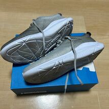 ENGINEERED GARMENTS 18S/S ×HOKA ONE ONE フパナランニングシューズ(HUPANA 2 EG) _画像2