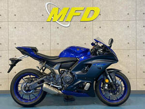 YZF-R7