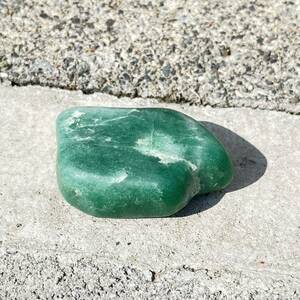 鑑賞石　　原石　緑石