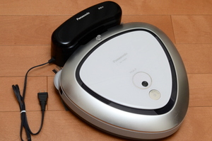 Panasonic robot vacuum cleaner MC-RS800 ( search : Panasonic RULO Roo roMC - RS 800 av 97 v )