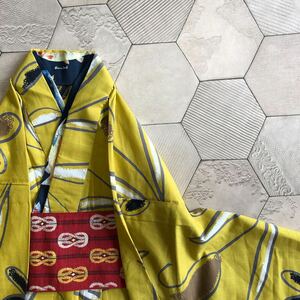  античный кимоно Showa Retro .. желтый цвет . цветок Taisho роман современный мир ...ko-te переделка хлопок юката .30-09y