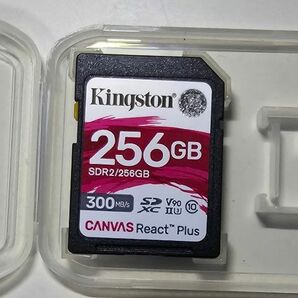 キングストン SDXCカード 256GB 最大300MB/s UHSII V90 