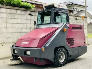 アルマジロ PowerBoss AM9D 搭乗式 大型動力清掃機 154時間 エアコン/ヒーターキャビン クボタディーセルエンジン サイドミラー ウインカー