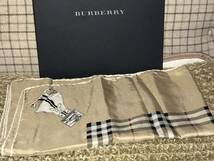 バーバリーBurberryの可愛いノヴァチェックスカーフ本物￥500から_画像1