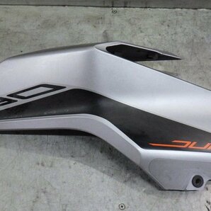 RGA-35A KTM 390 デューク 純正 ガソリンタンク カバー サイド カウル VBKJPJP409MC256 検索 DUKEの画像4