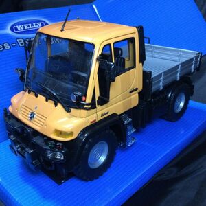 Mercedes-Benz Unimog U400 1/24 WELLY ウニモグ