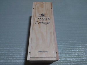 シャンパーニュ　ラリエ　空き箱　木箱　CHAMPAGNE　LALLIER　ワイン