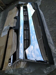 フロントGrille Toyota 200　HiAce　ナローボディ？　メッキGrille　Aftermarket？　美品