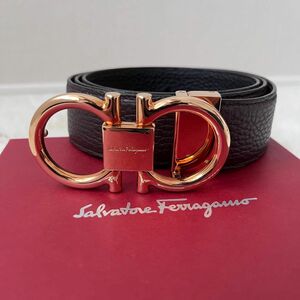 未使用　Salvatore Ferragamo リバーシブル ガンチーニ ベルト