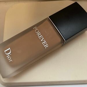 ディオールスキン Dior リキッドファンデーション