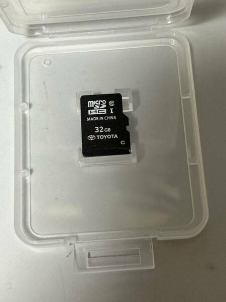 23年10月地図更新済 NSZT-Y68T 9インチ用　 地図sd ナビにて動作確認済　08675-0AS42 送料無料