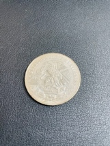 C909　【1円スタート】　2枚セット 1968年 メキシコ オリンピック 記念 25ペソ銀貨 海外硬貨 MEXICO 直径約38mm　厚さ約2.2mm　重量22.5g_画像6