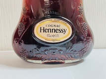 C-69922M　【未開栓】　古酒 Hennessy ヘネシー XO 金キャップ クリアボトル ブランデー 700ml 40% COGNAC ブランデー_画像3