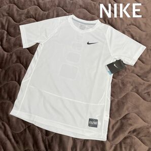 NIKE ナイキ 半袖Tシャツ　スポーツウェア　キッズ