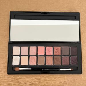 shu uemura Shu Uemura shuu Palette b lashing beige eyeshadow 