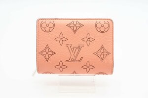 ☆安心の３大保証☆ Aランク ≪LOUIS VUITTON ルイ ヴィトン/二つ折り財布≫ M81419 マヒナ ポルトフォイユ クレア ピンク 極美品 送料無料