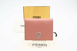 ☆安心の３大保証☆ ABランク ≪FENDI フェンディ/二つ折り財布 ≫ 8M0387 エフ イズ フェンディ レザー コンパクト ピンク 美品 送料無料