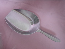 ◆新品・軽量【Bigサイズ】氷スコップ 粉スコップ かき氷 バー 製氷機 パン ケーキにGood 希望数可!!!c_画像1