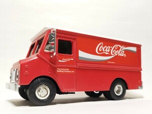 コカコーラCoca-ColaダイキャストGMCグラマンP30 GRUMMANステップバンSTEPVANトラック アメリカ カリフォルニア 西海岸 メタル貯金箱バンク