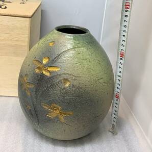 A050→花瓶 信楽焼 未使用品 花生 花器 陶器 工芸品 大きめ 観賞用にも 中古 骨董 愛陶窯 壺 和室/床の間飾り 茶道具 木箱入の画像7