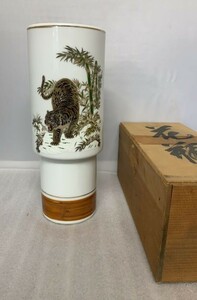 B1059→金欄手 花瓶　竹に虎　花器　骨董　　飾り壺 陶磁器　中古　古民家