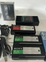 SONY Handycam Video 8 ソニー ビデオカメラレコーダー CCD-M10 ケース.取説付き　ジャンク_画像8