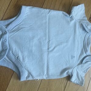 50サイズ babyGap ロンパース 肌着