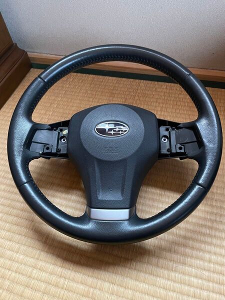 後期 スバル レガシィ 純正ステアリング