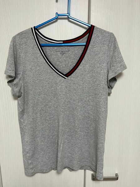 tommy hilfiger トミーヒルフィガー Tシャツ 半袖 レディース　Mサイズ