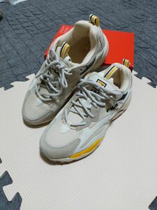 美品 FILA フィラ RAY TRACER レイトレイサー 24.5cm