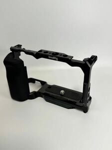 SmallRig ZV-E10用グリップ付きケージ