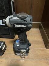 makita マキタ 14.4V 充電式インパクトドライバ TD161ブラックバッテリー14.4v 6A 2個セット　動作確認済み_画像3