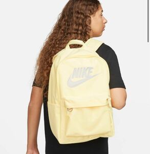 【新品未開封】NIKE バックパック（25L）