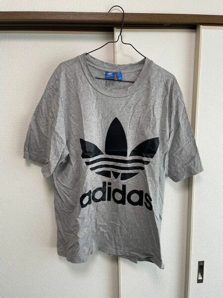 adidas アディダス　 ロゴTシャツ　メンズ　カットソー　半袖　Tシャツ