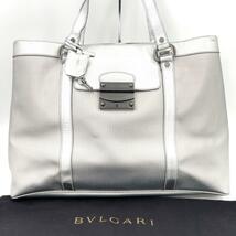 【希少】BVLGARI　ブルガリ　シルバー　金具　ロゴ　トート　鍵付　肩掛け可_画像2