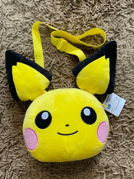 ポケットモンスター　肩掛けぬいぐるみバッグ　ピチュー