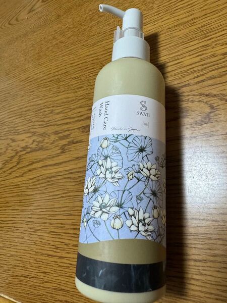 SWATi Hand Care Wash (Aquatic Magnolia) (本体) 200ml