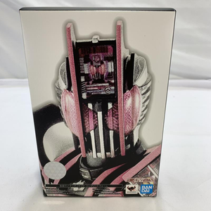 【中古】開封)BANDAI S.H.Figuarts(真骨彫製法) 仮面ライダーディケイド コンプリートフォーム フィギュア[240019426768]