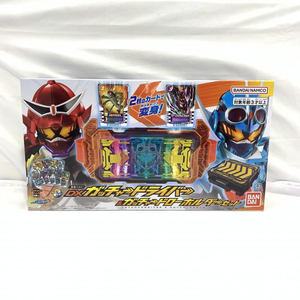 【中古】未開)BANDAI 仮面ライダーガッチャード 変身ベルト DXガッチャードライバー&ガッチャードローホルダーセット[240019446942]