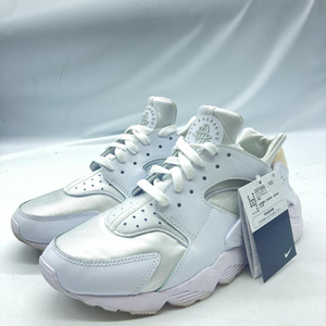 【中古】NIKE AIR HUARACHE 白 28cm DD1068-102 ナイキ[240019440687]