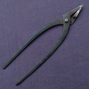  pincers catch properties total length approximately 125. tool tongs grip made in Japan [6808]