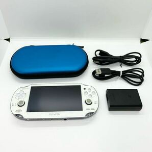 送料無料 PlayStation Vita pch-1100 クリスタルホワイト 本体 充電器 ポーチ付きの画像1