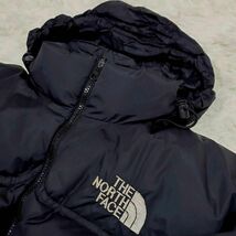 M ノースフェイス ダウン ジャケット 黒 700フィル 胸元 刺繍 ロゴ THE NORTH FACE ブラック 肉厚 アウター 防寒 _画像4